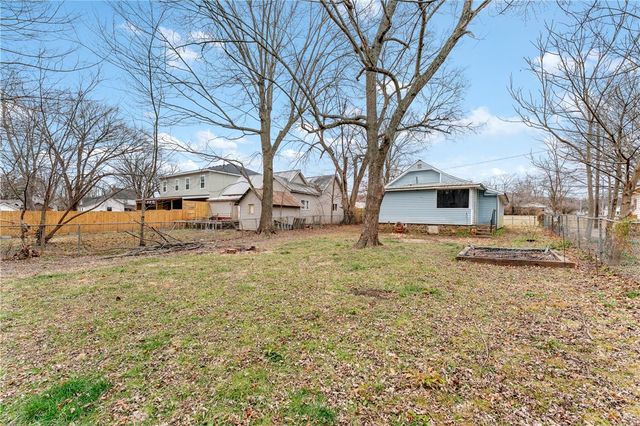 224 Maple Avenue, West Fork, AR 72774