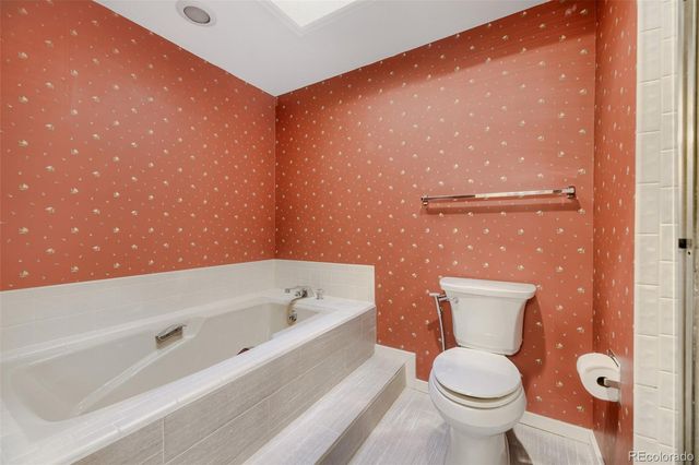 6018 E Briarwood Circle, Englewood, CO 80112