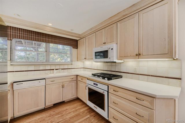 6018 E Briarwood Circle, Englewood, CO 80112