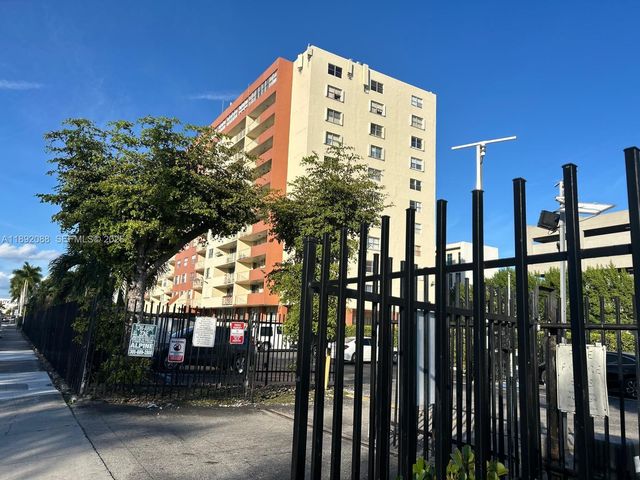 4675 W 18th Court 1011, Hialeah, FL 33012