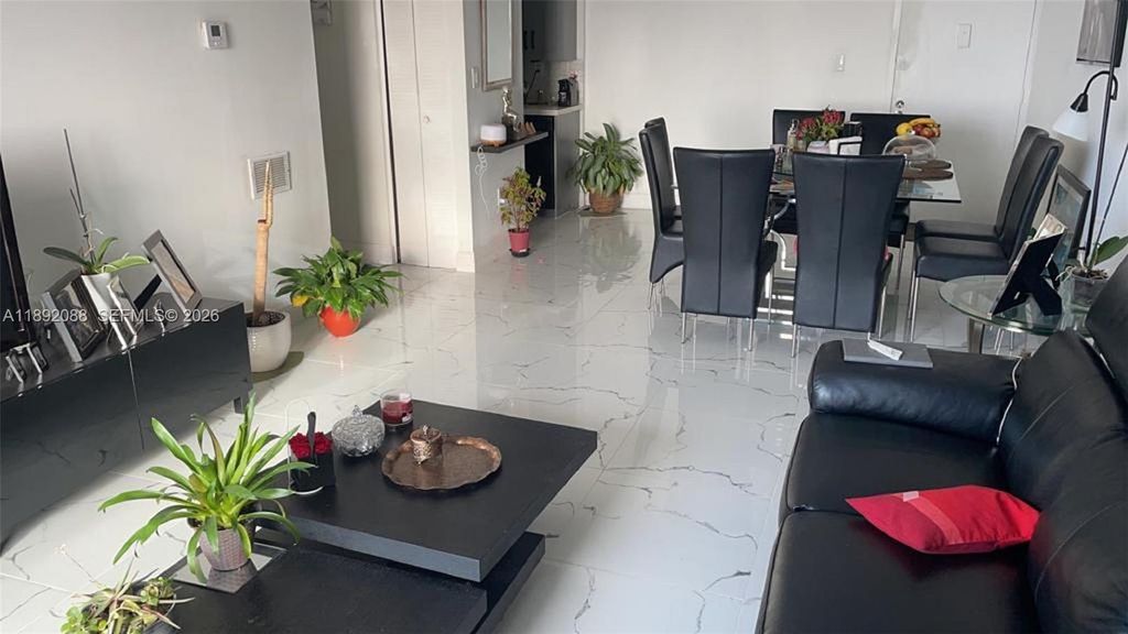 4675 W 18th Court 1011, Hialeah, FL 33012
