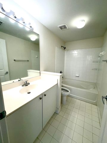 5840 W SAMPLE Road 303, Coral Springs, FL 33067
