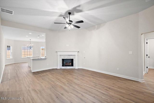 13824 Molly Madeline Lane, Olive Branch, MS 38654