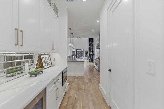 7503 Robin Road, Dallas, TX 75209