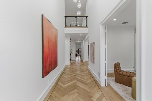 7503 Robin Road, Dallas, TX 75209