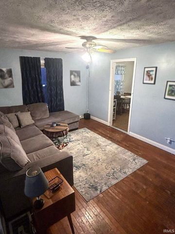 1904 E Delaware Street, Evansville, IN 47711