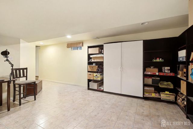 39 McFadden Drive, Monroe, NJ 08831