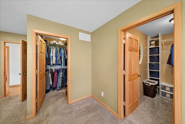 2 Division Street, Bristol, IL 60512