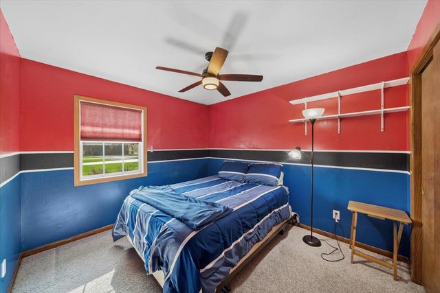 2 Division Street, Bristol, IL 60512