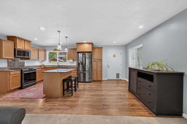 224 Katherine Way, Auburn, CA 95603