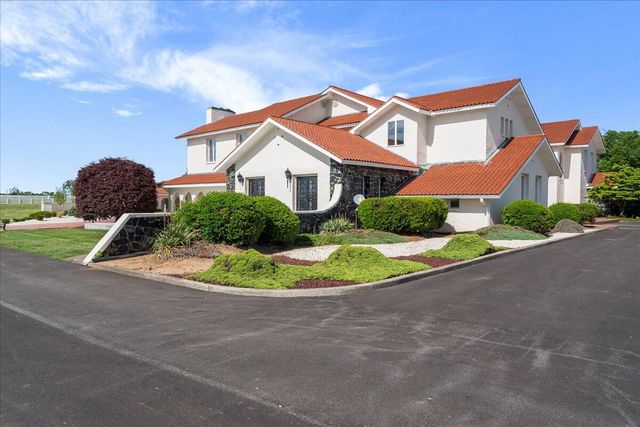 8897 Rockwell Road, Lexington, KY 40509