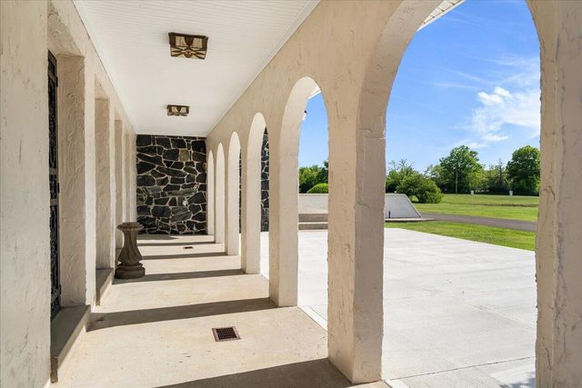 8897 Rockwell Road, Lexington, KY 40509