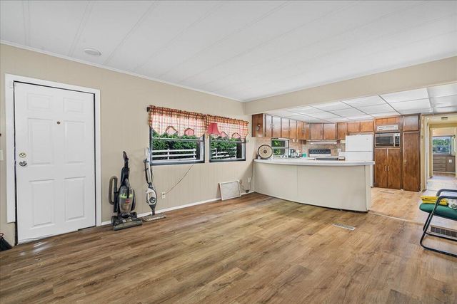 8897 Rockwell Road, Lexington, KY 40509