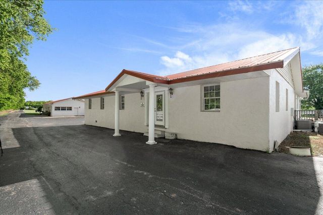 8897 Rockwell Road, Lexington, KY 40509