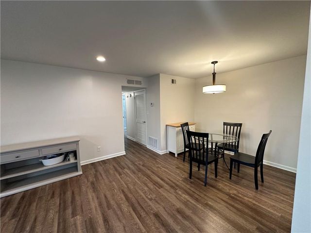 303 River Run Drive, Sandy Springs, GA 30350