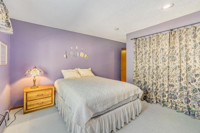 7340 York Avenue S 208, Edina, MN 55435