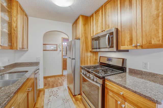 7340 York Avenue S 208, Edina, MN 55435