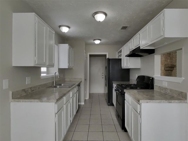 2802 N Spring Drive, Spring, TX 77373