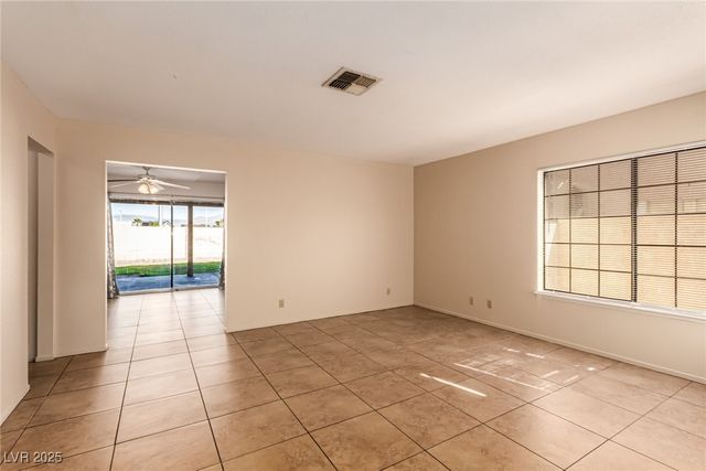 6576 Gazelle Drive, Las Vegas, NV 89108