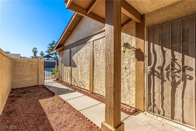 6576 Gazelle Drive, Las Vegas, NV 89108