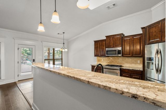 109 Wild Dogwood Trl, Hot Springs, AR 71913