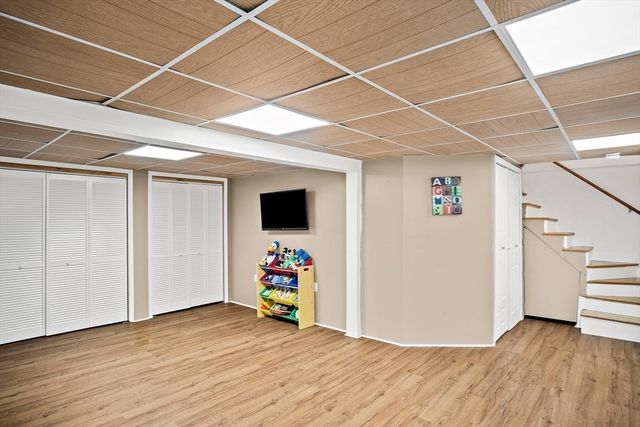 52 Augustus St, Revere, MA 02151