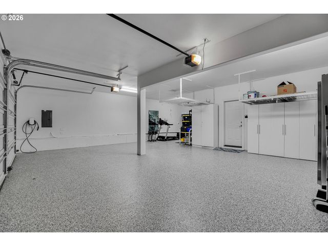 10072 Se WYNDHAM Way, Happy Valley, OR 97086