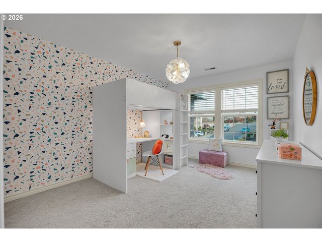 10072 Se WYNDHAM Way, Happy Valley, OR 97086