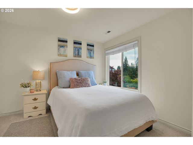 10072 Se WYNDHAM Way, Happy Valley, OR 97086