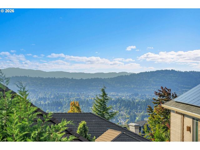 10072 Se WYNDHAM Way, Happy Valley, OR 97086