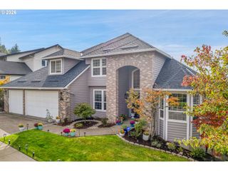 10072 Se WYNDHAM Way, Happy Valley, OR 97086