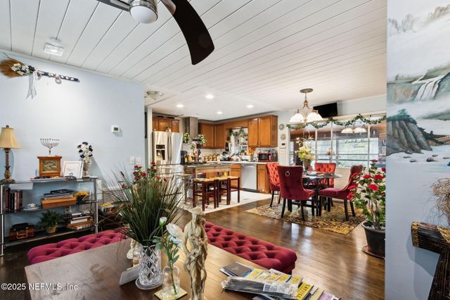 1284 BUNKER HILL Boulevard, Jacksonville, FL 32208