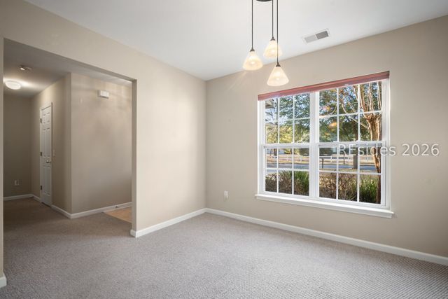 8 Hidden Lakes Dr, Bluffton, SC 29910