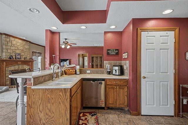 809 Ellsworth Avenue, Yukon, OK 73099