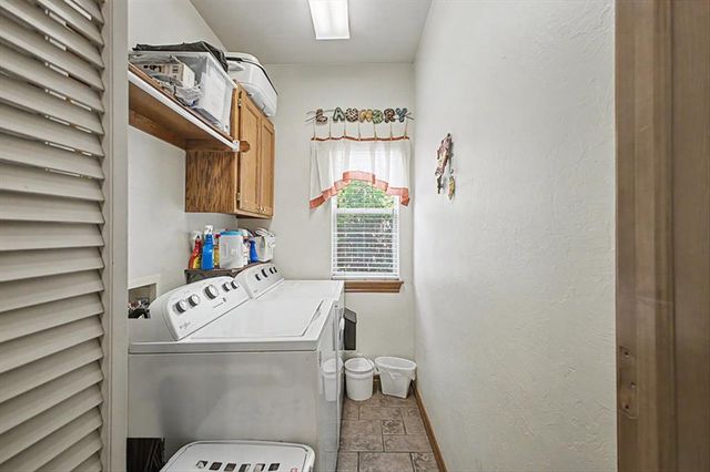 809 Ellsworth Avenue, Yukon, OK 73099