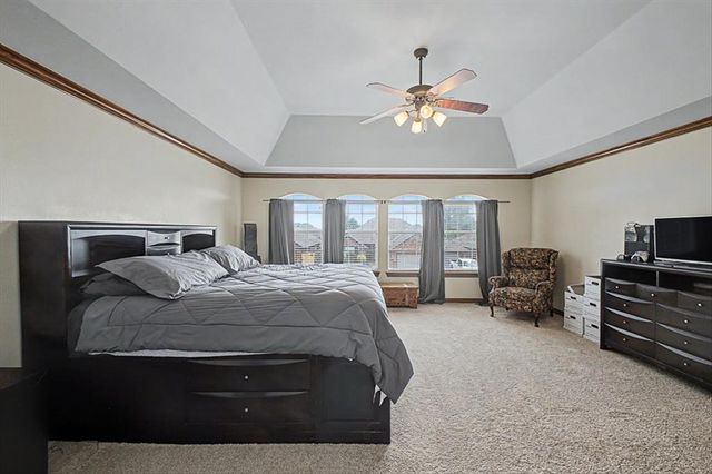 809 Ellsworth Avenue, Yukon, OK 73099