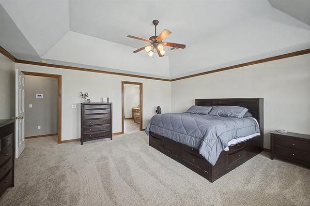 809 Ellsworth Avenue, Yukon, OK 73099