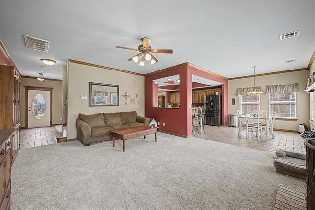 809 Ellsworth Avenue, Yukon, OK 73099