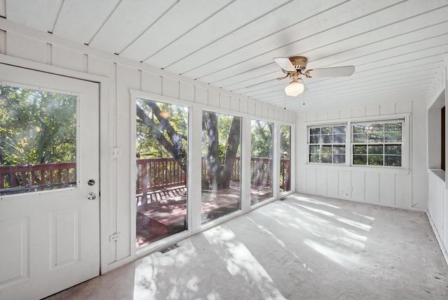 23 W Suffield Drive, Arlington Heights, IL 60004