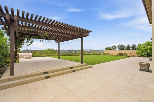 6210 Summit Crest Circle, San Diego, CA 92130