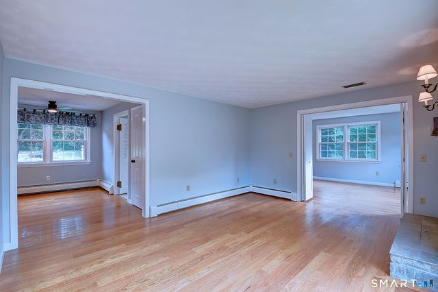 24 Canaan Way, Simsbury, CT 06070