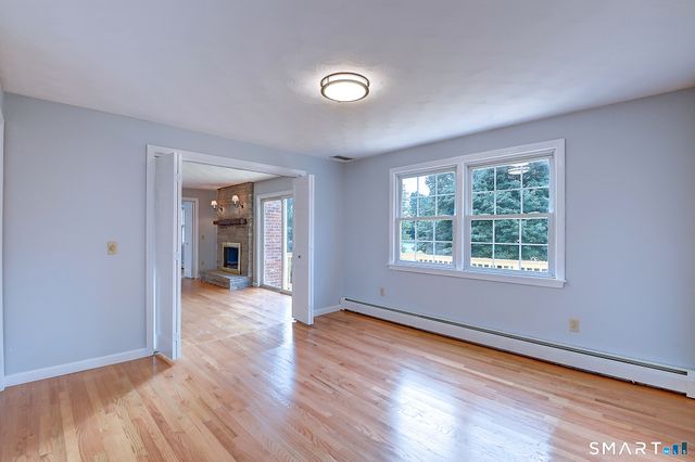 24 Canaan Way, Simsbury, CT 06070