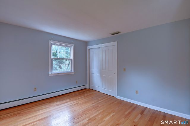 24 Canaan Way, Simsbury, CT 06070