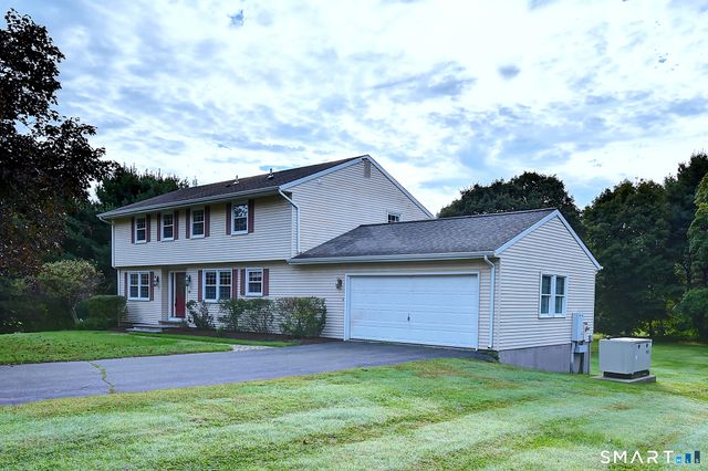 24 Canaan Way, Simsbury, CT 06070