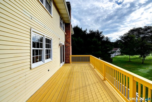 24 Canaan Way, Simsbury, CT 06070