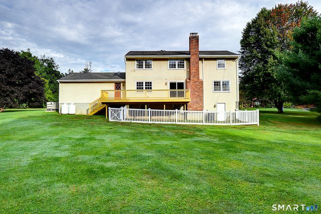 24 Canaan Way, Simsbury, CT 06070