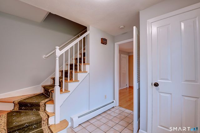 24 Canaan Way, Simsbury, CT 06070