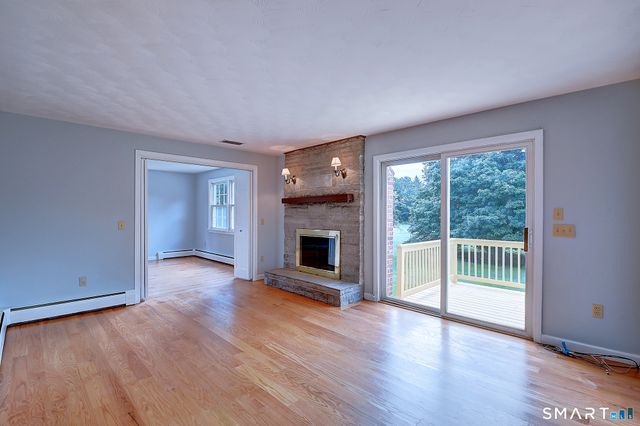 24 Canaan Way, Simsbury, CT 06070