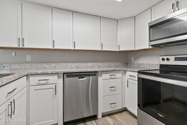 2773 W Anklam Rd Apt F, Tucson, AZ 85745