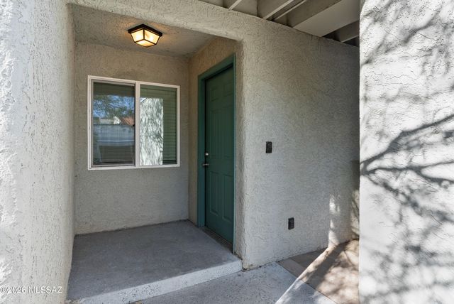 2773 W Anklam Rd Apt F, Tucson, AZ 85745